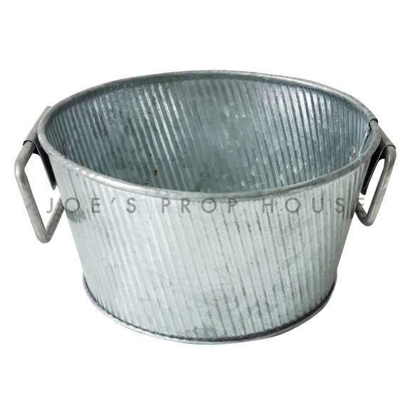 Galvanized Ribbed Metal Bowl w/Handles Small